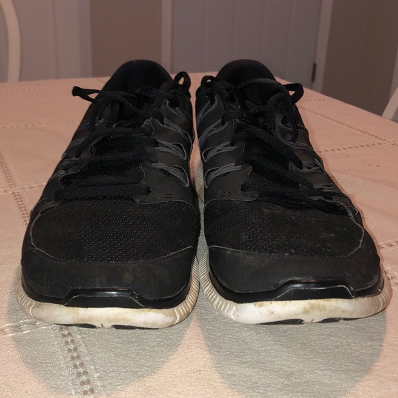 Nike running shoes - Picture 4 of 5